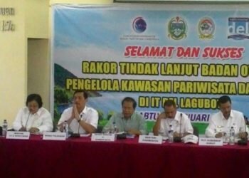 Stop Pencemaran di Danau Toba, Rizal Ramli Minta Perusahaan Besar Berhenti Beroperasi