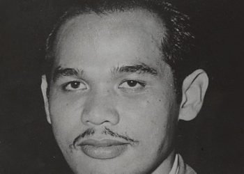 Simatupang Mematahkan Mitos