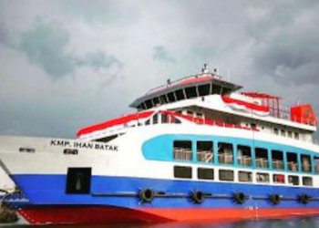 KMP Ihan Batak Beroperasi di Kawasan Danau Toba
