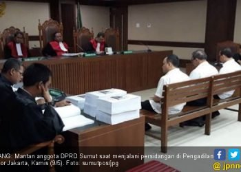 Terima Suap dari Mantan Gubsu, Dua Anggota Dewan Dituntut 4 Tahun Penjara