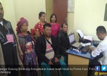 Merasa Ditipu Ketua Ormas, Pengungsi Gunung Sinabung Minta Uang Rp 250 Juta Dikembalikan