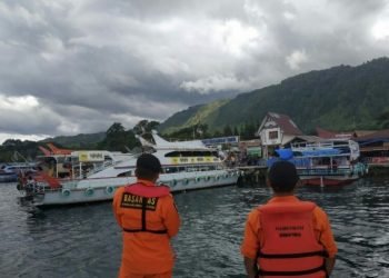 Pos SAR Parapat patroli lagi di Danau Toba