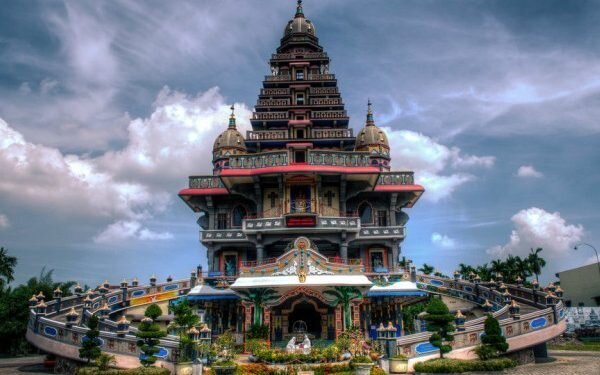 Alasan Enaknya Tinggal di Medan yang Bikin Kamu Bersyukur Pernah Hidup di Kota Toleran Ini