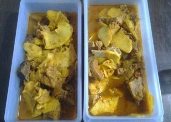 Tubis Dimasak Dengan Babi Arsik Buat Anda Ketagihan
