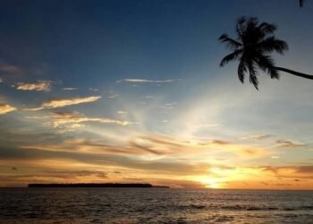 6 Pantai yang Wajib Dikunjungi Ketika Berlibur ke Nias Selatan