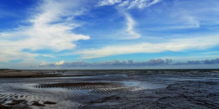 Pantai di Sumatera Utara yang Indahnya Bikin Pengen Kesana
