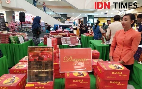 Festival Moon Cake Hadirkan 8 Kue Bulan Legendaris di Kota Medan