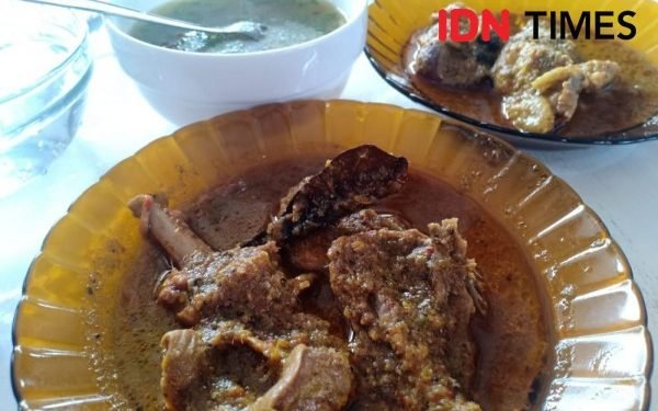 Menikmati Oblok-oblok Ayam Khas Warutung, Diolah dengan Andaliman