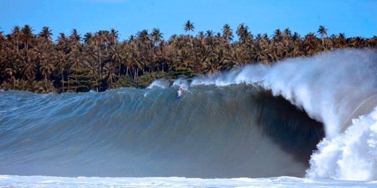 6 Pantai yang Wajib Dikunjungi Ketika Berlibur ke Nias Selatan