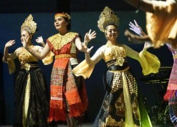 Rakyat Cimahi Margondang : Kolaborasi Seni Sunda dan Batak Sampaikan Persatuan