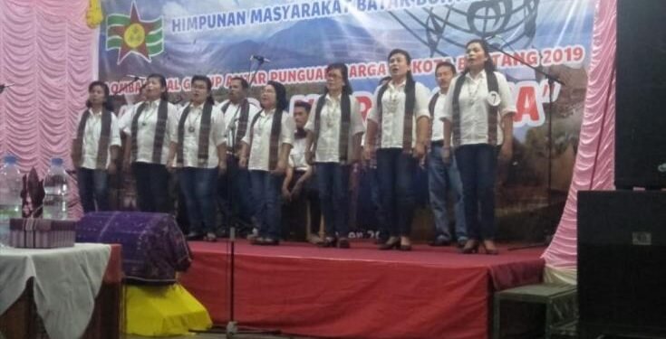 Lomba Vocal Grup Pererat Ikatan Kekeluargaan Marga Batak Kota Bontang