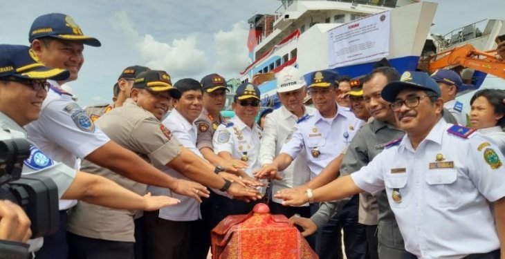 Wakil Bupati Samosir di peluncuran Kapal Ro-ro II