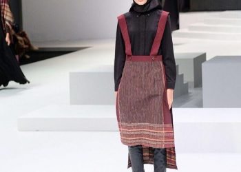 Jangan Simpan Ulos Anda, Jadikan Gaun Cantik