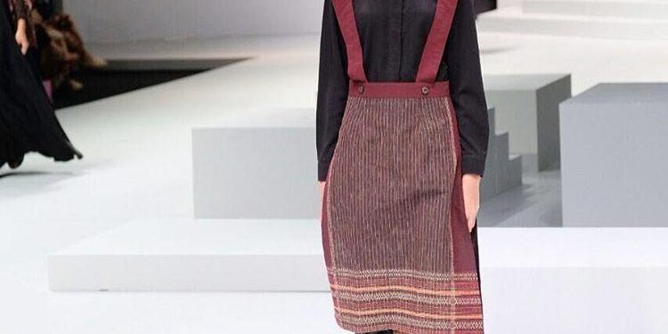 Jangan Simpan Ulos Anda, Jadikan Gaun Cantik