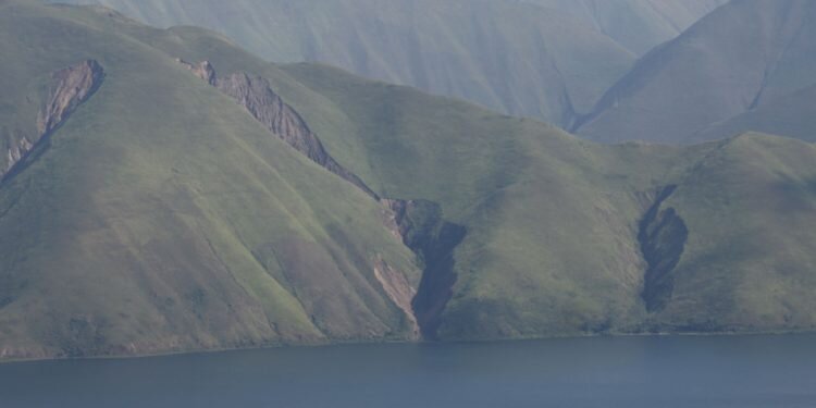 Terkesima Kaldera Danau Toba dan Keindahan Sekitarnya