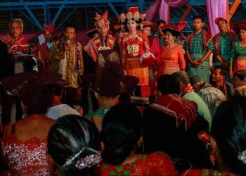 Fakta Unik Pakaian Adat Suku Karo Sumut