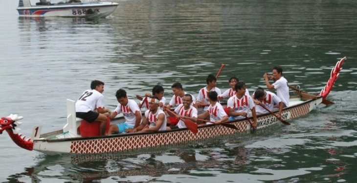 Lomba Solu Bolon diikuti 9 tim perahu