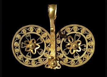 Perhiasan Tradisional Nias Sumatera Utara