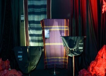 Perbedaan Ulos Klasik dan Ulos Modern