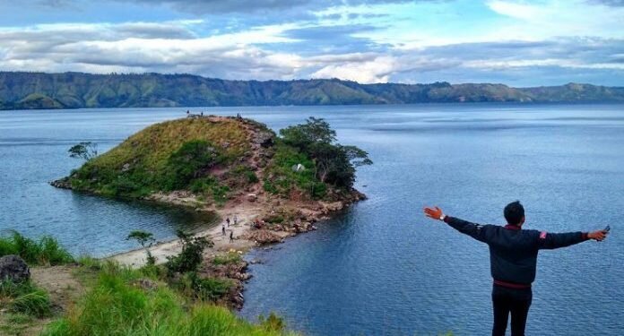 Tao Silalahi Tempat Berkemah Paling Favorit di Kawasan Danau Toba