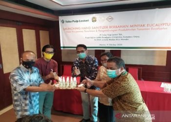 Hand sanitizer eucalyptus produksi Iptek USU dan TPL diluncurkan