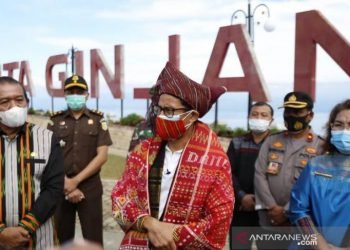 Menparekraf Sandiaga Uno nikmati Kopi Lintong di Tapanuli  Utara