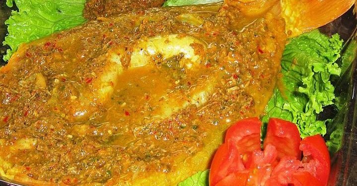 Asam Segar Naniura, Sashimi Khas Batak dengan Bumbu Rempah Kuning