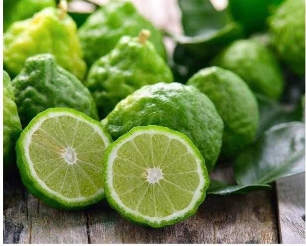 Asam Segar Naniura, Sashimi Khas Batak dengan Bumbu Rempah Kuning