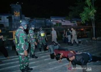 Satgas COVID-19 libatkan Lilin Toba cegah kerumunan malam tahun baru