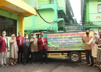 UISU bantu petani di kawasan Danau Toba 1 ton pupuk