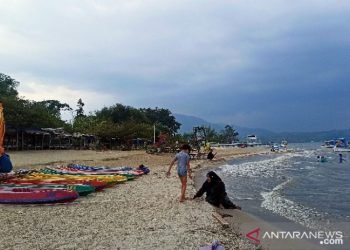Pantai Lumban Bulbul tawarkan keindahan pasir putih bagi wisatawan