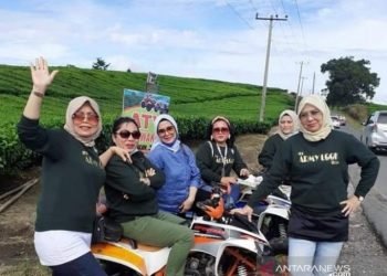 Sidamanik-Simarjarunjung-Tigaras paket wisata andalan Danau Toba di Simalungun