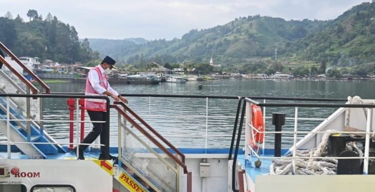Menhub sebut penyeberangan Danau Toba dilayani kapal berstandar keselamatan