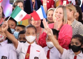 Dua menteri buka Summit W20 di Parapat